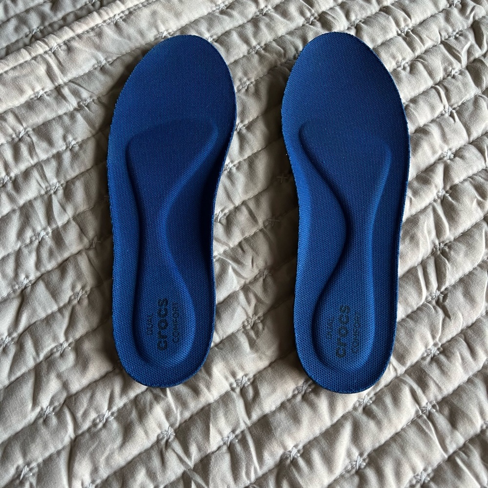 Final Price!! Navy Slip-On Yoga Crocs with Pink Patterned Straps - Picture 7 of 8